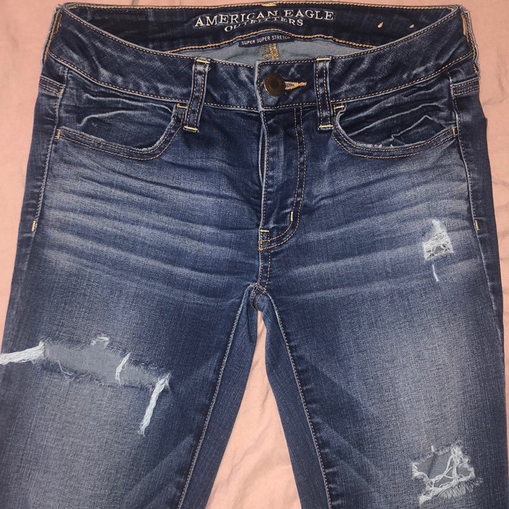 American Eagle Ripped Jeggings - Size 2 Regular